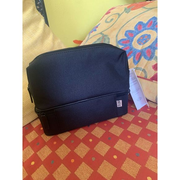 NWT BEIS The Cosmetic Organizer - Recycled Collection in BLACK - Picture 8 of 8